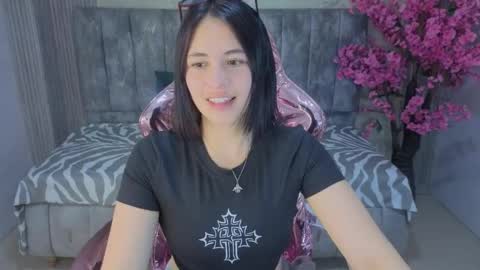 Bonnie  online show from May 21, 1:42 pm