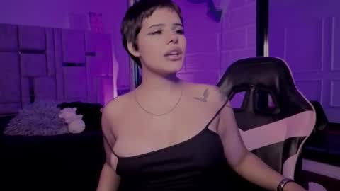 Bonnie Anderson  online show from May 9, 12:23 am