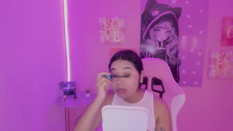 Snapshot of bonnie_benet chatting on January 18, 11:11 am Bonnie online show from January 18, 11:11 am