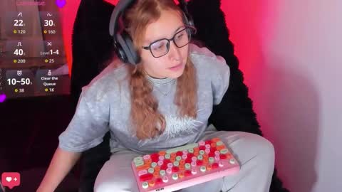 Bonnie Help me reach 500 likes online show from February 23, 8:52 pm