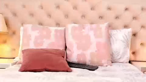bonniebells online show from September 10, 4:29 pm