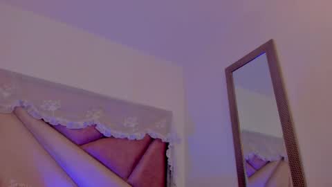   online show from May 6, 12:03 am