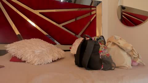   online show from January 14, 12:04 am