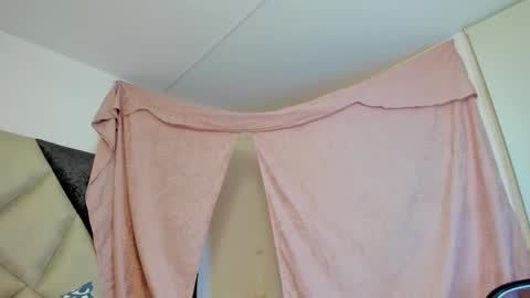   online show from February 6, 12:14 am