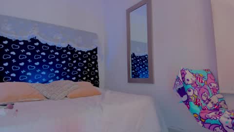   online show from May 15, 11:51 pm