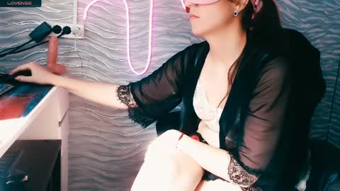 bonny_klyde95 online show from May 6, 12:53 pm