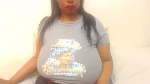 boobyqueen online show from May 22, 7:01 pm