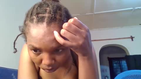 bootie_caramel online show from November 21, 8:27 am