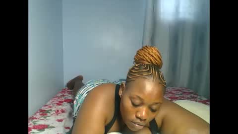 sandrah online show from December 17, 5:22 am