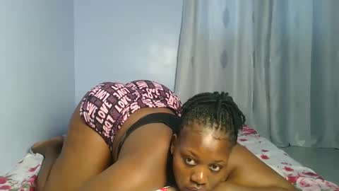 sandrah online show from November 5, 8:30 am