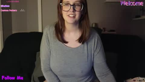 Snapshot of boredbustyhousewife chatting on February 12, 3:51 am boredbustyhousewife online show from February 12, 3:51 am
