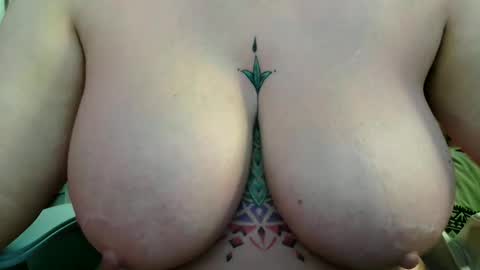 BoredCountryGirl online show from May 2, 4:16 am