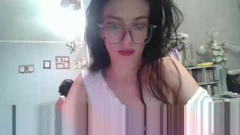 Bossy online show from May 26, 9:25 pm