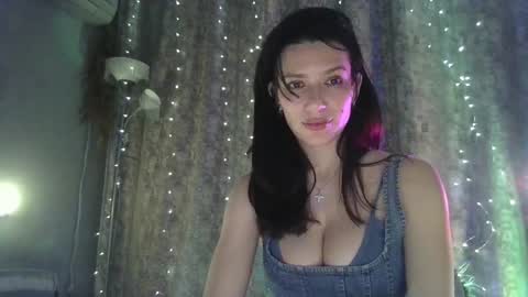 Snapshot of bossyiskitten chatting on January 20, 1:21 pm Bossy online show from January 20, 1:21 pm
