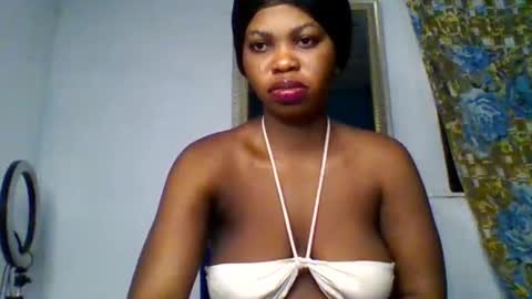 Snapshot of bouncingxxx_ass chatting on September 18, 12:53 am mirabel online show from September 18, 12:53 am