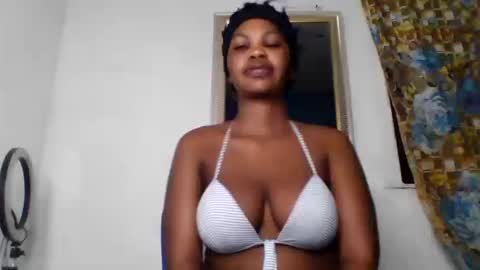 Snapshot of bouncingxxx_ass chatting on September 23, 3:15 am mirabel online show from September 23, 3:15 am