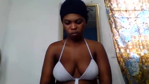 Snapshot of bouncingxxx_ass chatting on September 24, 9:30 am mirabel online show from September 24, 9:30 am