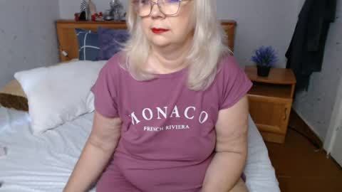 BozhenaNude online show from May 24, 3:49 am