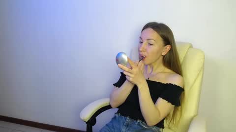 Brandy Gem online show from May 7, 7:01 am