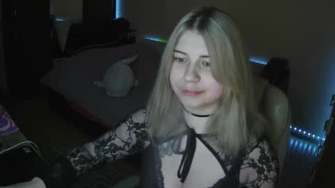 brandy_wow online show from March 24, 8:14 pm