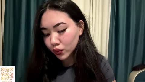 Aypril   online show from November 17, 1:23 pm