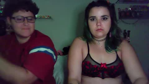 bratluna online show from October 5, 3:33 am