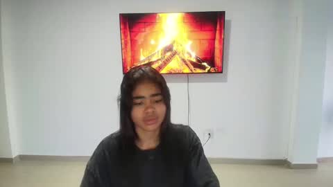 bratz_evans online show from January 30, 11:22 am