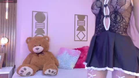 Bree  online show from February 16, 1:00 pm