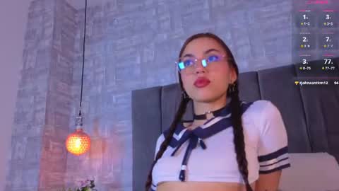 brenda_sky19 online show from July 4, 1:40 pm