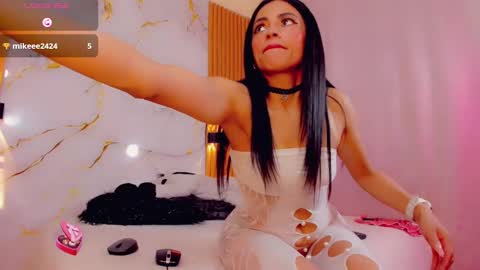 brendasquirtx online show from February 13, 5:54 pm