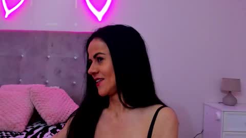 brianaflynt online show from February 24, 8:29 pm