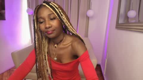 brianna_styles online show from May 26, 12:59 pm
