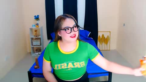 Snapshot of briannaroseee chatting on October 9, 9:35 am Briannarose online show from October 9, 9:35 am