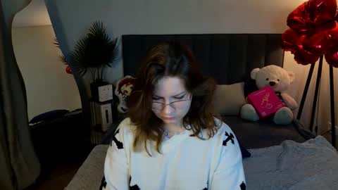 briarwynn online show from February 8, 11:29 pm