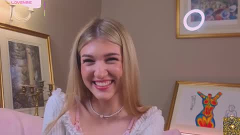 Mary online show from September 27, 8:16 pm