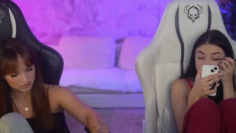 Diamonds Girls online show from October 7, 7:35 am