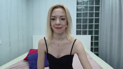 Heather online show from May 13, 1:00 am