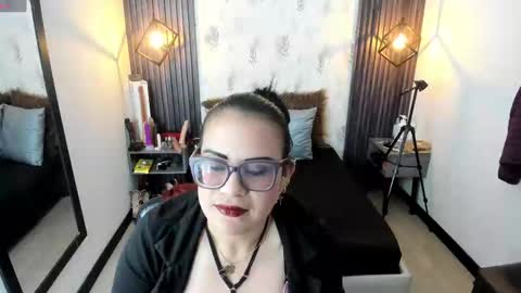BRIGITTE online show from January 29, 3:47 pm