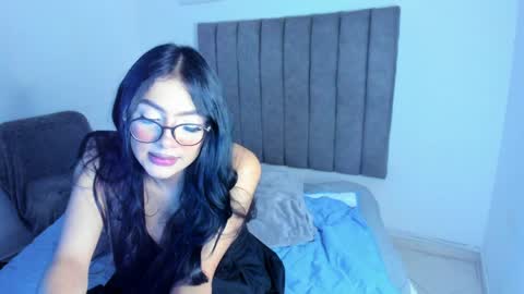 B R I T A N N Y online show from April 12, 1:47 pm