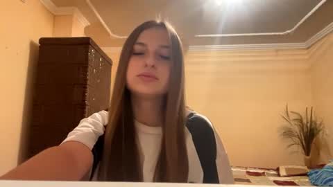 Ciri online show from June 11, 7:43 pm