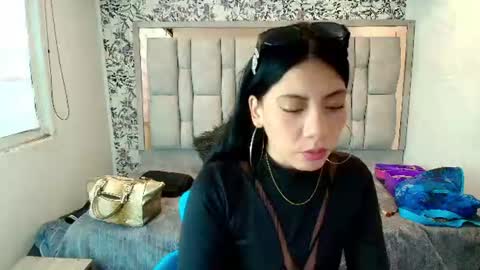 brithny_hot online show from August 3, 12:11 pm