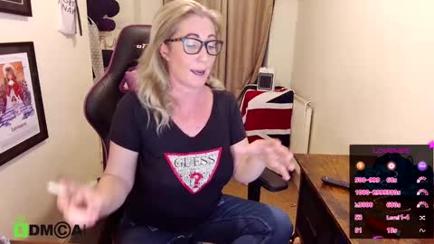 Snapshot of britishladya chatting on March 6, 8:16 pm Lady Annabelle Montgomery online show from March 6, 8:16 pm