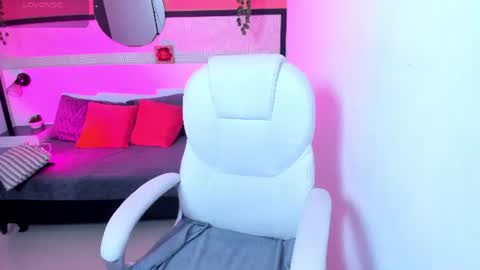 britney_collins_ online show from June 27, 2:23 pm