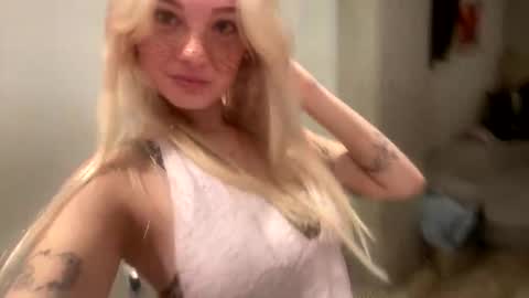 britneycherry08 online show from May 31, 4:29 am
