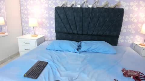 BritneySweet  online show from January 18, 4:09 am