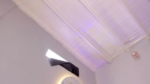 britnney_18 online show from December 12, 5:59 pm