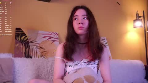 Lina online show from May 24, 11:42 am