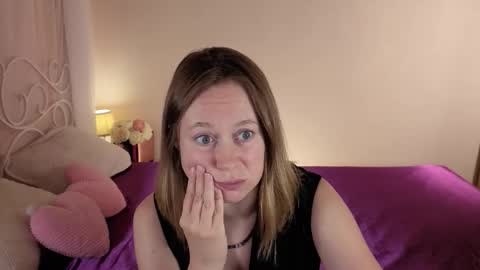 Brooke online show from September 26, 8:50 pm