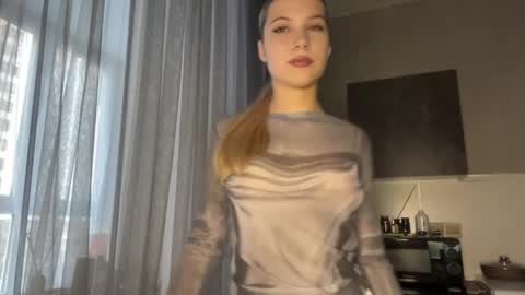 Kate online show from June 7, 2:24 pm