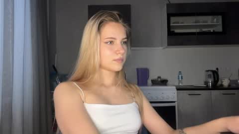Kate online show from June 10, 2:49 pm